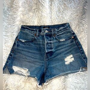 Express mid rise mom shorts. Size 0